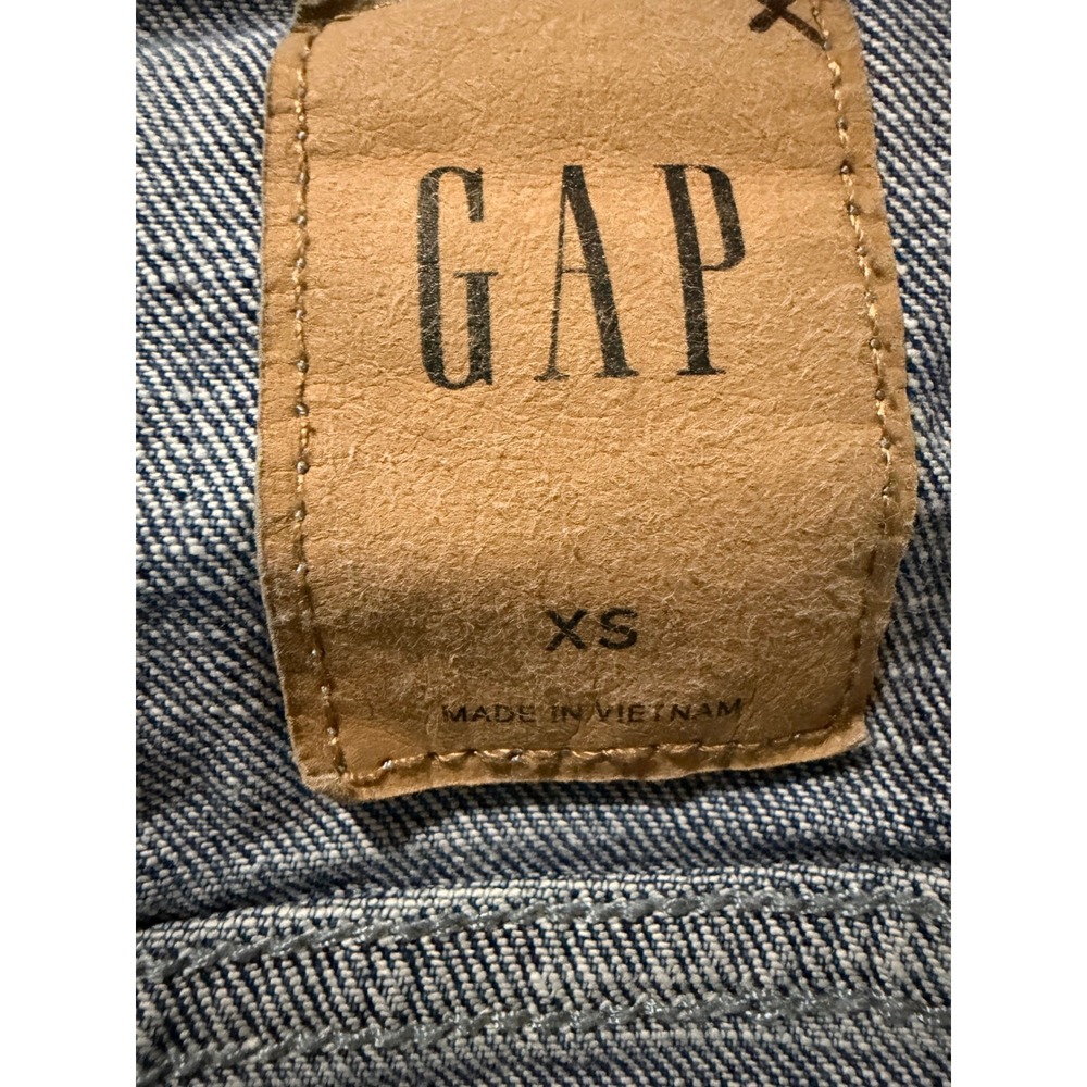 GAP Womens XS Puff Sleeve Collarless Denim Jacket Light Wash Raw Hem C - Picture 3 of 4